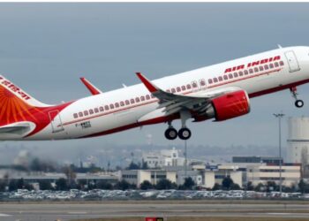 Air India Plane Experiences Close Call During Mumbai Landing