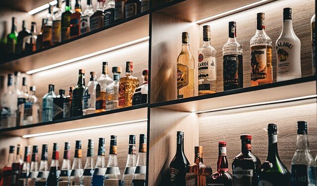 Maharashtra’s Bar Industry Grinds to a Halt in Protest