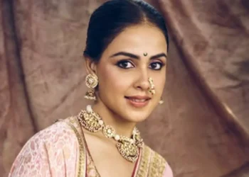 Genelia Deshmukh’s Soft Pink Nauvari Redefines Modern Heritage